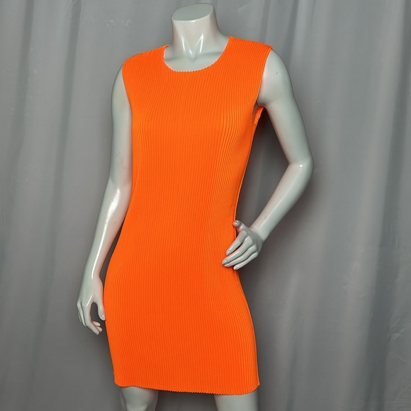 Stella McCartney Ribbed Sheath Dress with Belt Sz 38 - Picture 4 of 8